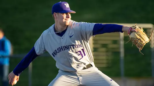 Stevie Emanuels struck out 3 in 3.2 innings.