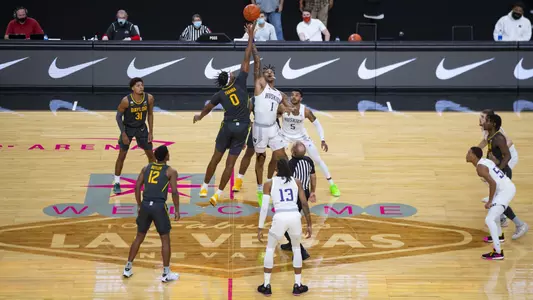 Men's Basketball Tipoff vs. Baylor