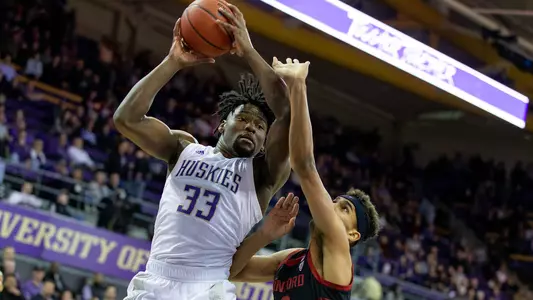 Isaiah Stewart vs. Stanford