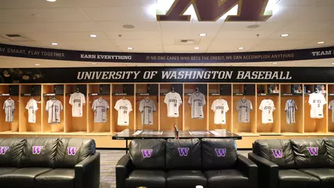 Locker Room - Gittinger Team Building - Husky Ballpark