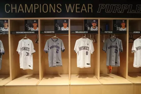 Locker Room - Gittinger Team Building - Husky Ballpark