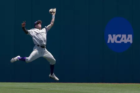 Washington Huskies vs. UConn Huskies in the Conway Regional of the NCAA Tournament at Springs Brooks Stadium at Coastal Carolina University in Conway, S.C. on Friday, June 1, 2018.
Zach Bland/Washington Athletics
