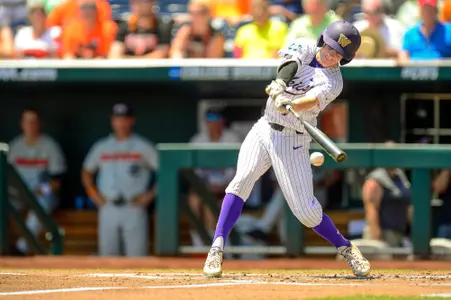 06/18/2018 2018 NCAA College World Series. Washington v Oregon State. Photo by Joshua R. Gateley