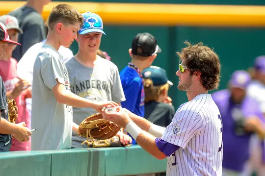 06/18/2018 2018 NCAA College World Series. Washington v Oregon State. Photo by Joshua R. Gateley