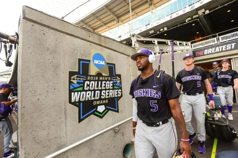 06/16/2018 2018 NCAA College World Series. Washington v Mississippi State. Photo by Joshua R. Gateley
