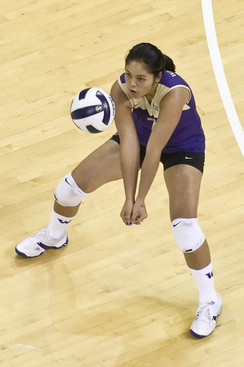 Tamari Miyashiro in action for the Washington volleyball team during a game in the 2008 season.