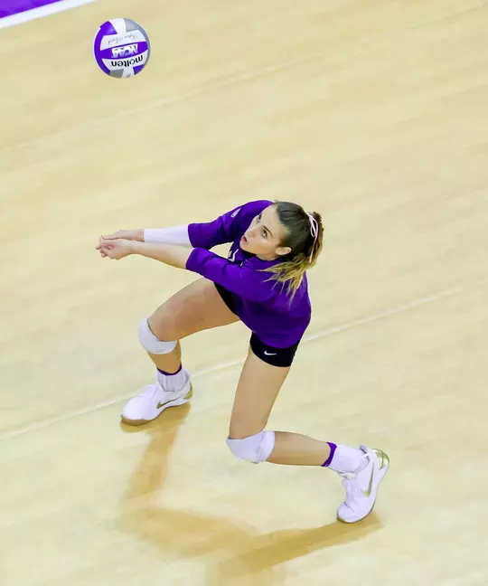 The University of Washington volleyball team plays Illinois in the second round of the NCAA tournament at Alaska Airline Arena on December 2, 2017. (Photography by Scott Eklund/Red Box Pictures)