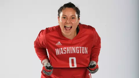 The University of Washington women's soccer team plays North Carolina on August 29, 2019. (Photography by Scott Eklund/Red Box Pictures)