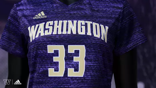 The University of Washington women's soccer team plays North Carolina on August 29, 2019. (Photography by Scott Eklund/Red Box Pictures)