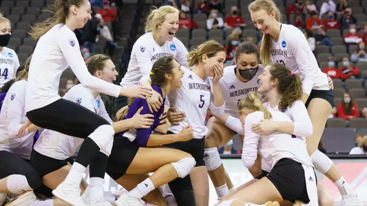 team celebration final four 2021