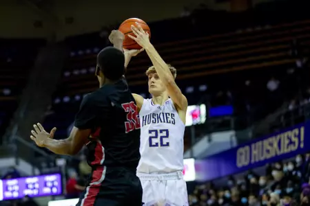 The University of Washington gymnastics men's basketball team plays Central Washington University