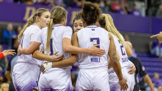 Women's Basketball Huddle vs. Liberty