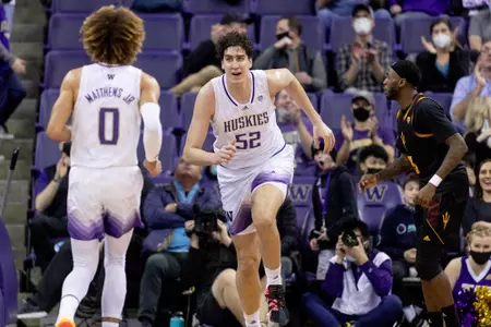 The University of Washington men’s basketball team plays Arizona State