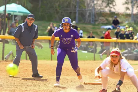 Angie Yellen on base