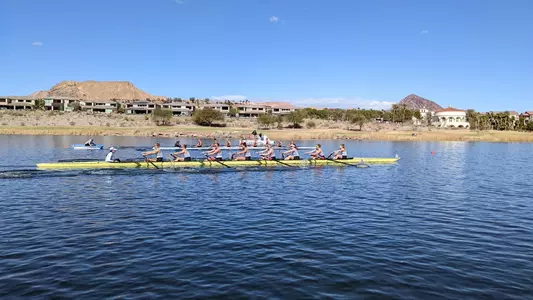 UW varsity eight at Lake Las Vegas vs. USC, 2022