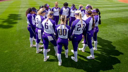 Softball Team Photo vs. Stanford