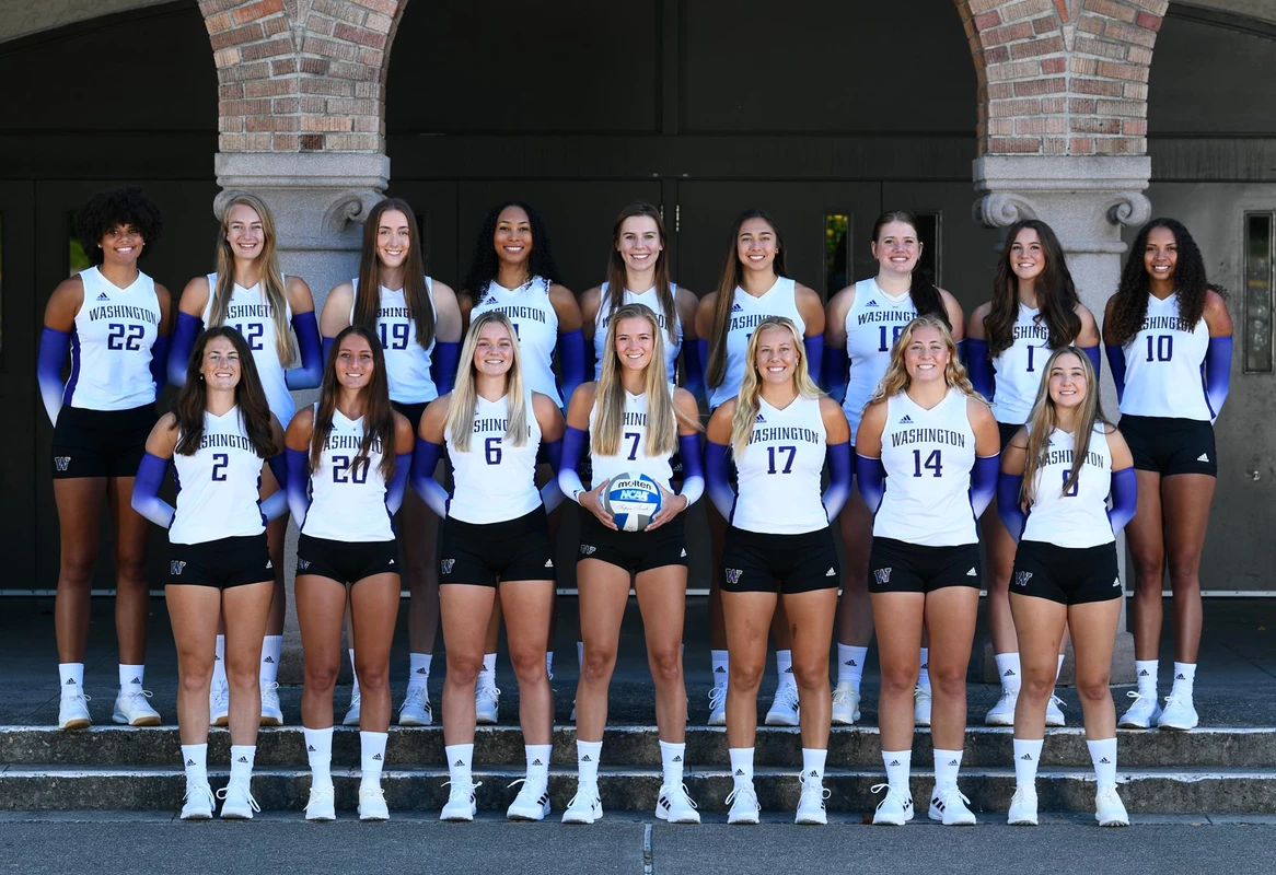 2022 Volleyball Team Photo