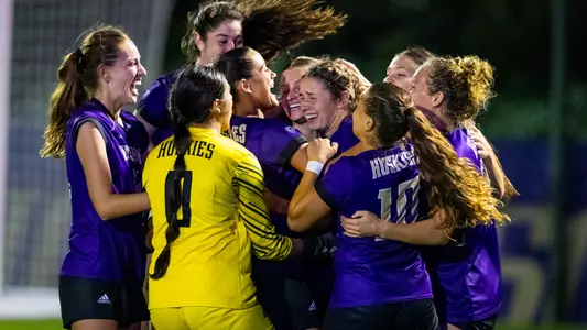 The University of Washington womenâ??s soccer team plays Utah on September 29, 2022. (Photography by Scott Eklund/Red Box Pictures)