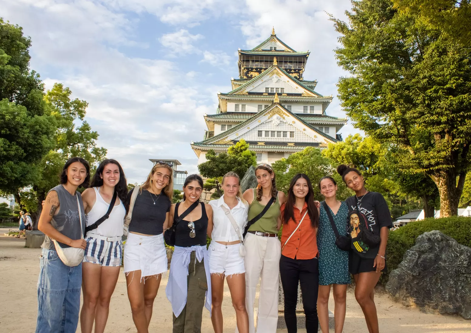 The University of Washington women's tennis team during their 2023 foreign tour in Japan.