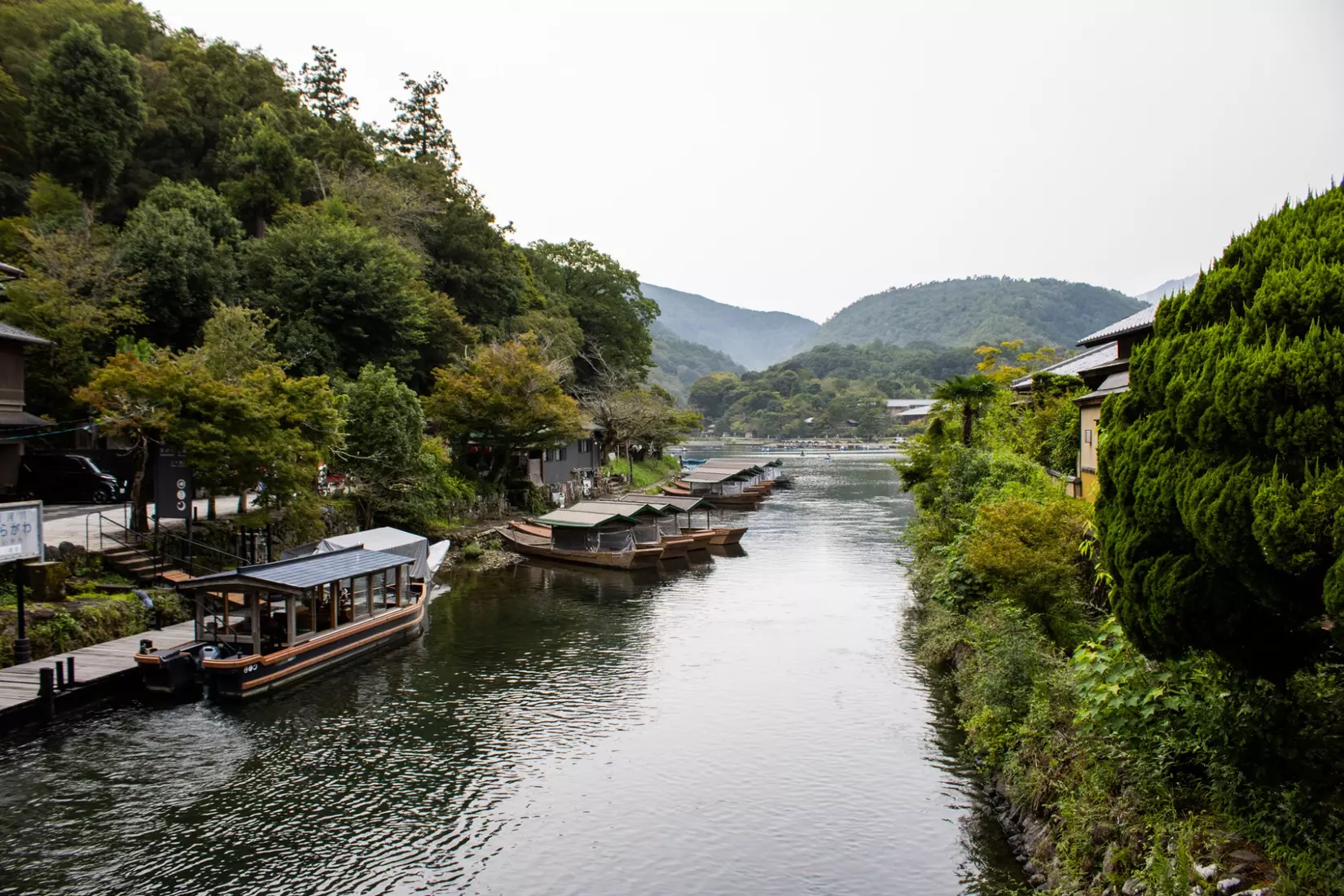 The University of Washington women's tennis team during their 2023 foreign tour in Japan.
