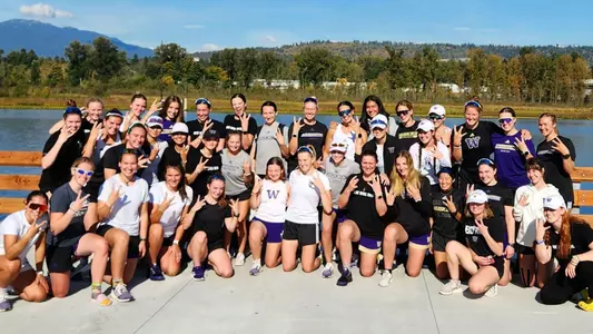 UW women's rowing team at 2023 Burnaby Small Boat Regatta