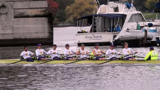 UW men's varsity eight at 2023 Head of the Lake regatta, Seattle