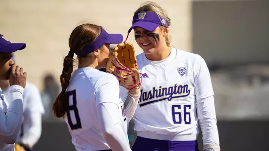 Baylee Klingler and Ruby Meylan vs. Hofstra (Feb. 17, 2023)