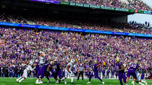 Washington football vs. Michigan State