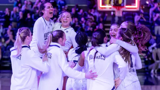 Washington WBB Celebrates