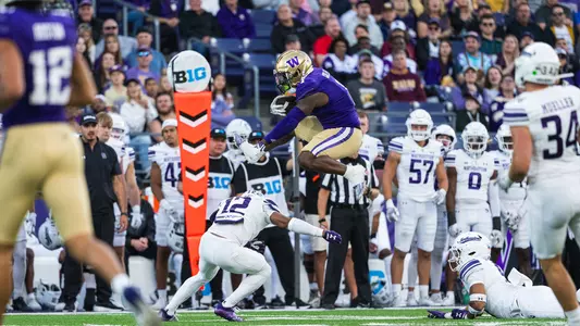 Jonah Coleman hurdles northwestern defender 2024