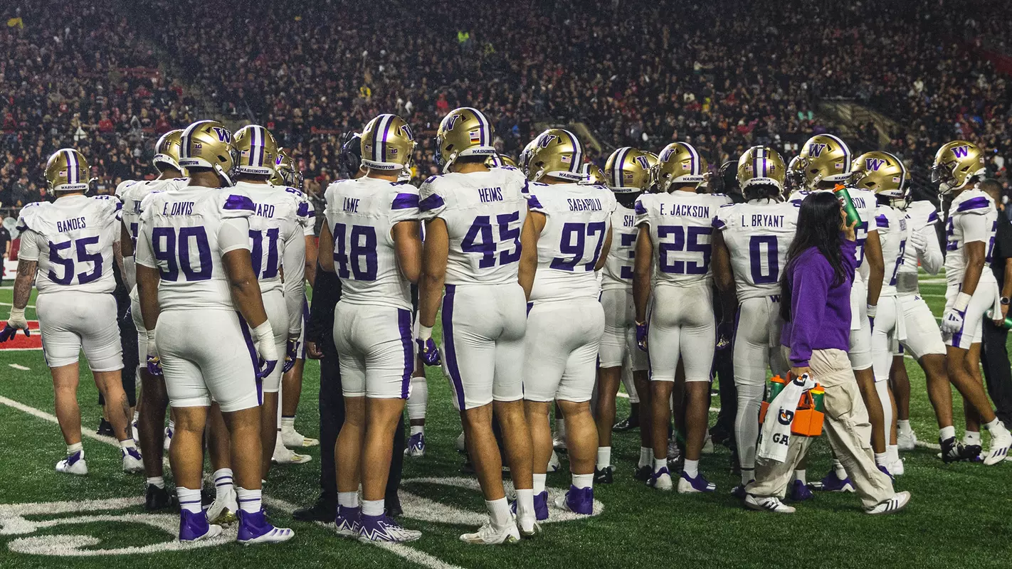 Football team huddle at Rutgers