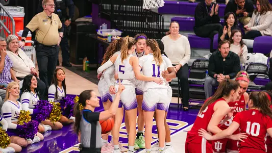 WBB huddle vs. Indiana