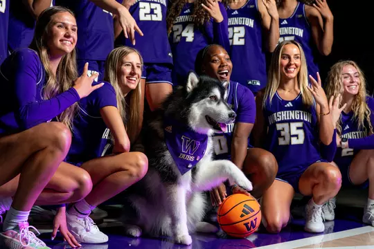 Dubs Club WBB Promo Page