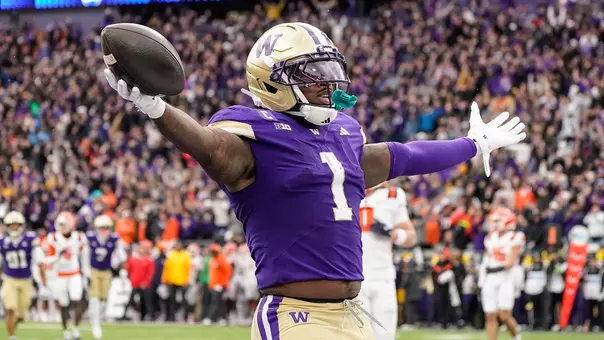 Jonah Coleman touchdown celebration vs. Illinois