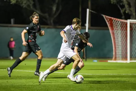 Huskies To Face No. 4 Maryland In NCAA Tournament Elite Eight Image