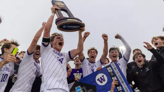Joe Dale, team celebrate beating Maryland to advance to the College Cup