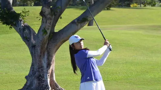 Carmen Lim action shot Dr. Donnis Thompson Invitational