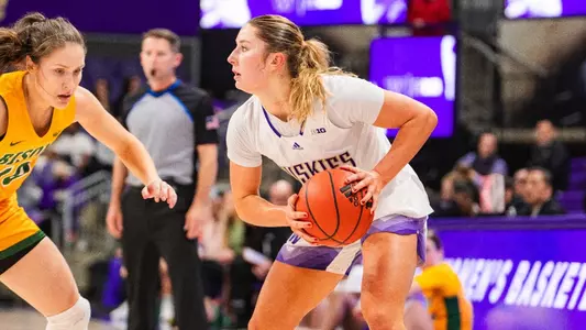 Devin Coppinger looks for the open pass.