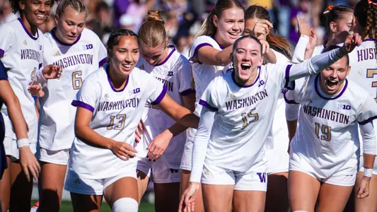 Washington celebrates Alex Buck's winning goal vs. Penn State