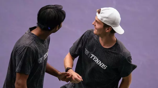 Huskies Advance To Singles R16 And Doubles Quarterfinals