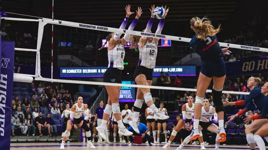 Husky block vs Illinois
