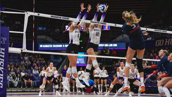 Husky block vs Illinois