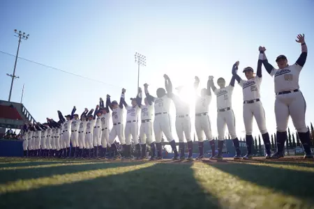 Washington softball at Fresno State