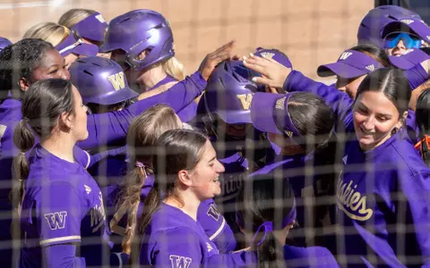 Husky celebration at Mary Nutter Classic vs Auburn