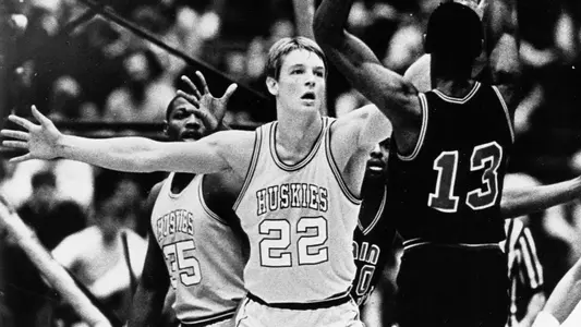 Detlef Schrempf Historical Action Shot