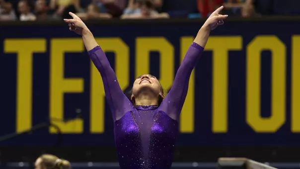 GYM: Washington at Cal Quad