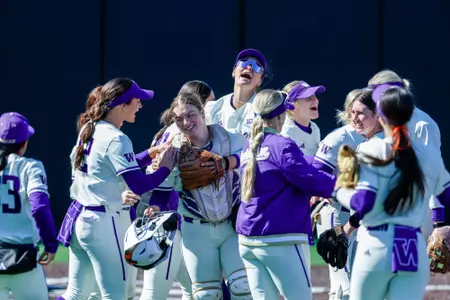 Washington softball at Iowa game 2