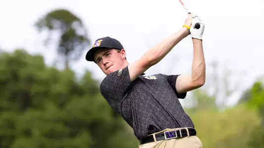 Jack Murphy hits a shot