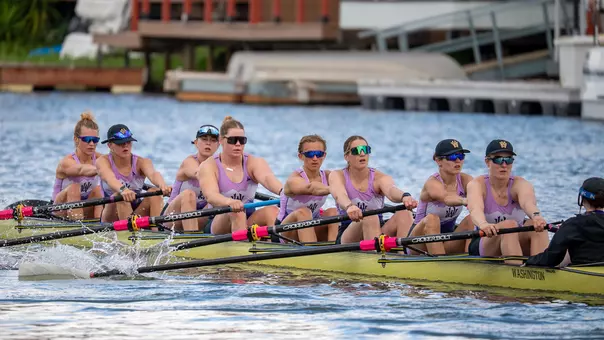 Washington's women's varsity eight on the racecourse at Redwood Shore on April 11, 2026