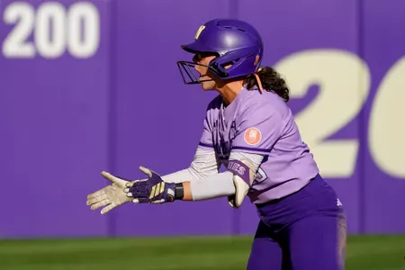 UW softball vs UCLA on April 25, 2026 in Seattle, Washington. Photo by David Ryder